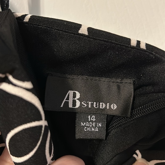 ABstudio Black & White Halter Dress Size 14 - Picture 3 of 3